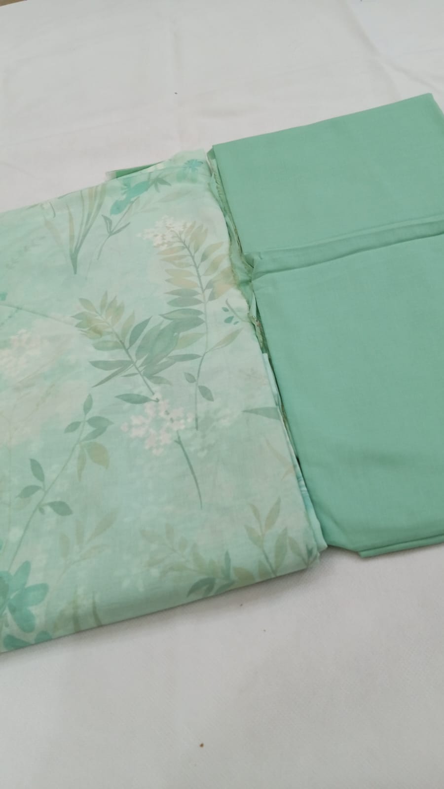 Mixed Brand 2-Piece Unstitched Suit - Image 6
